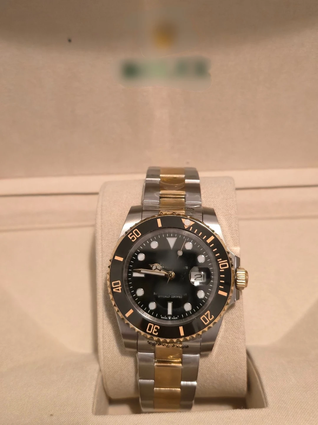 Mens luxury watches for sale w/ box and papers - photo 2