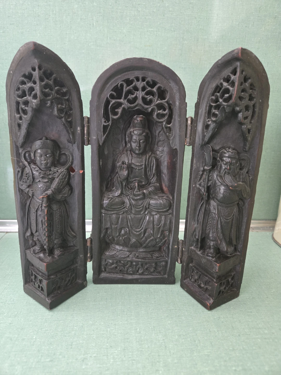 Chinese Triptych Portable Buddhist Shrine Statue