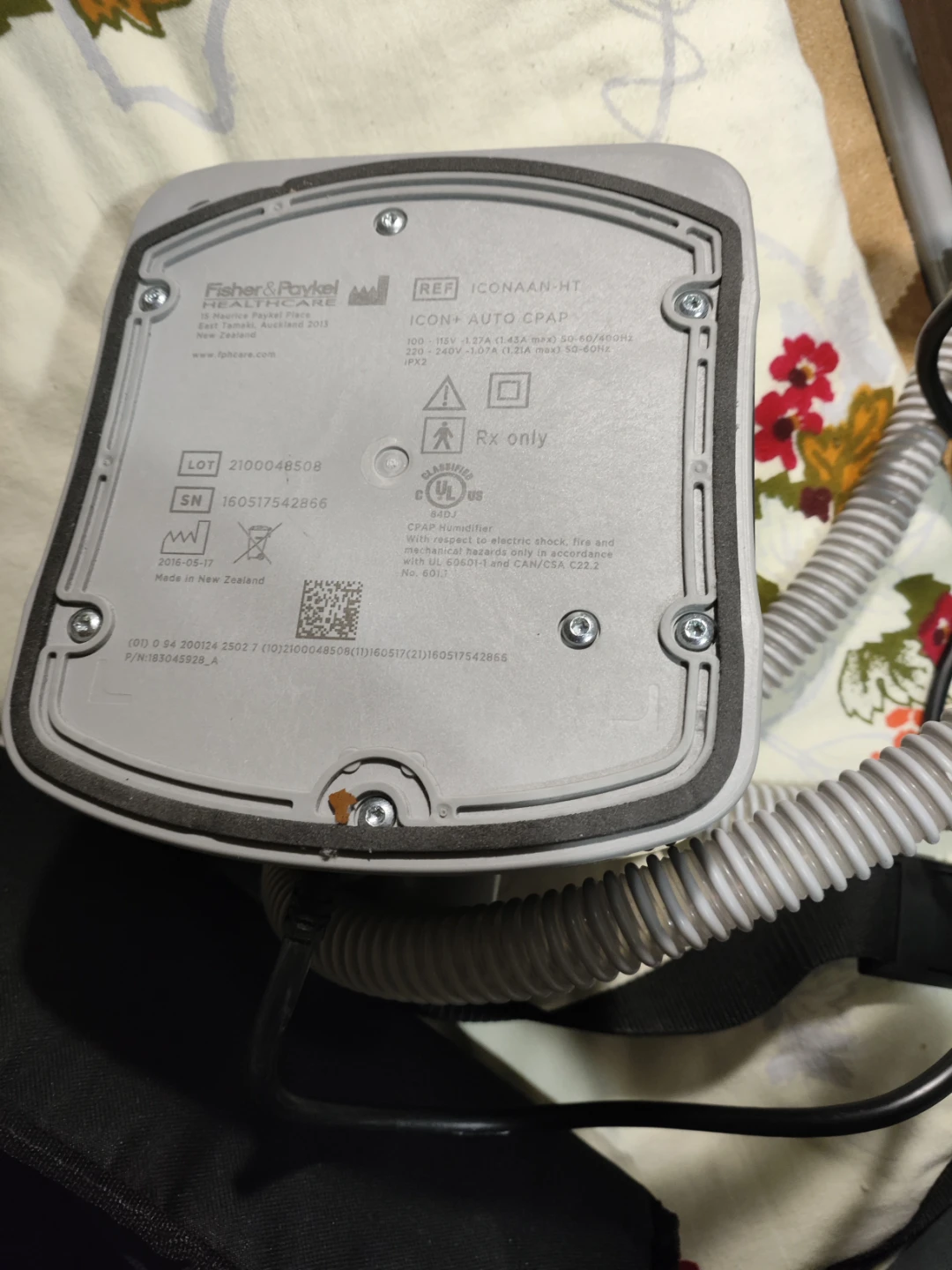 Fisher & Paykel ICON+ Auto CPAP machine - photo 4