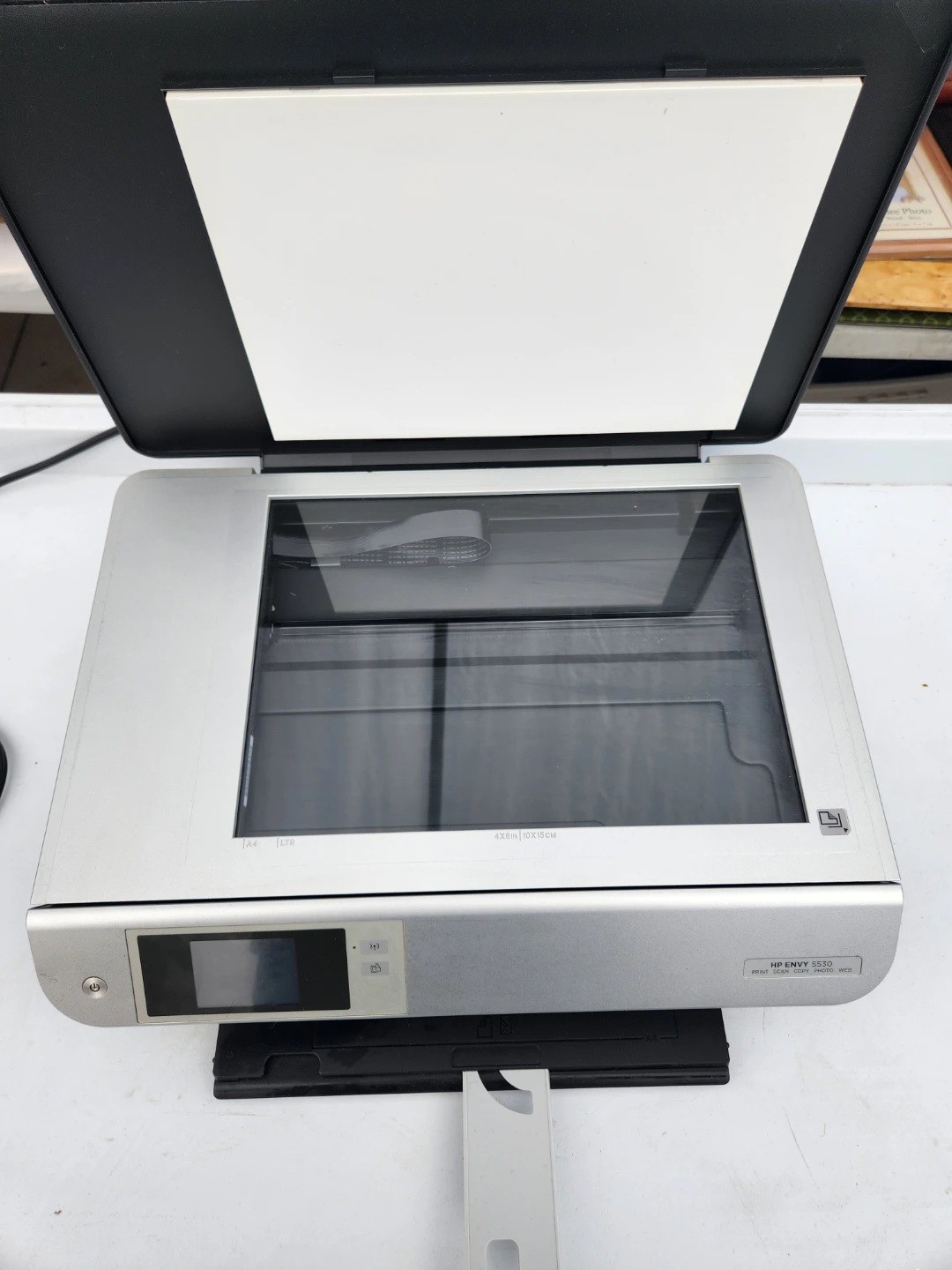 HP ENVY 5530 All-in-One Printer - photo 3