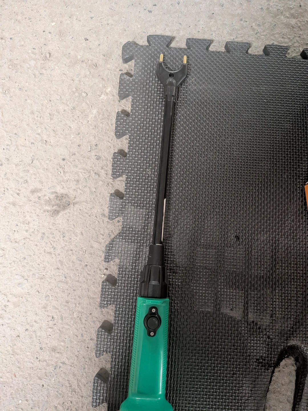 Hot-Shot Rechargeable Livestock Prod - Green - photo 2