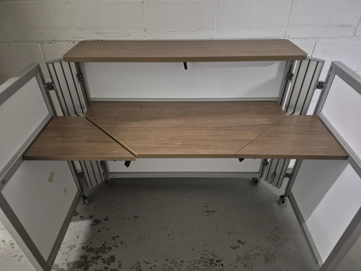 Folding Bar/Counter with Wheels