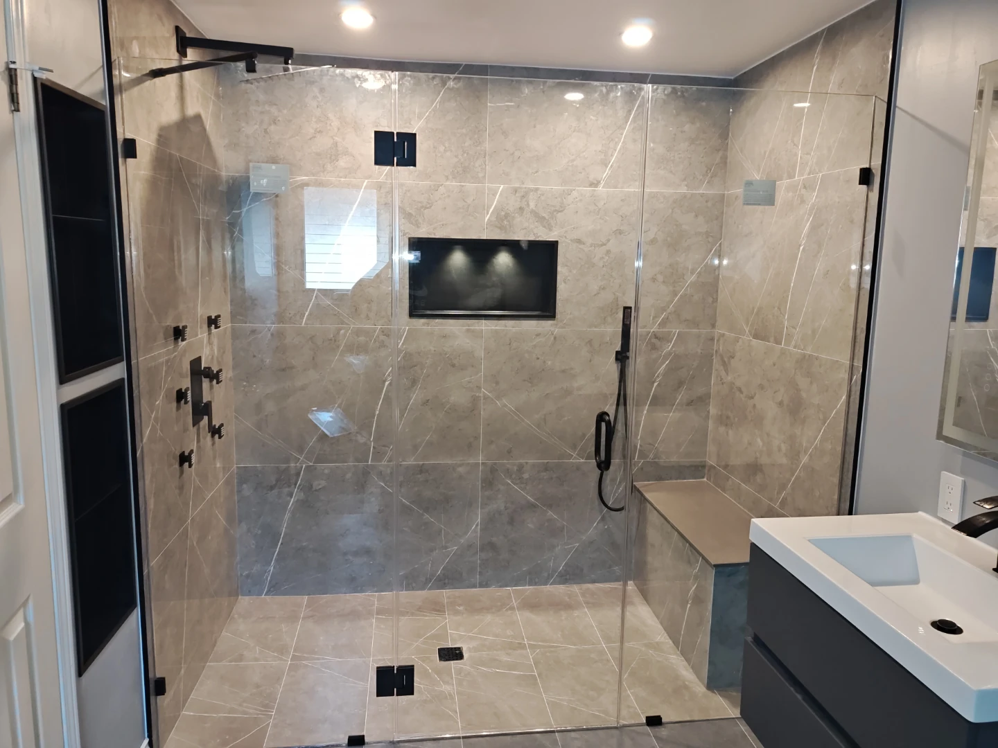 Renovations interior/exterior