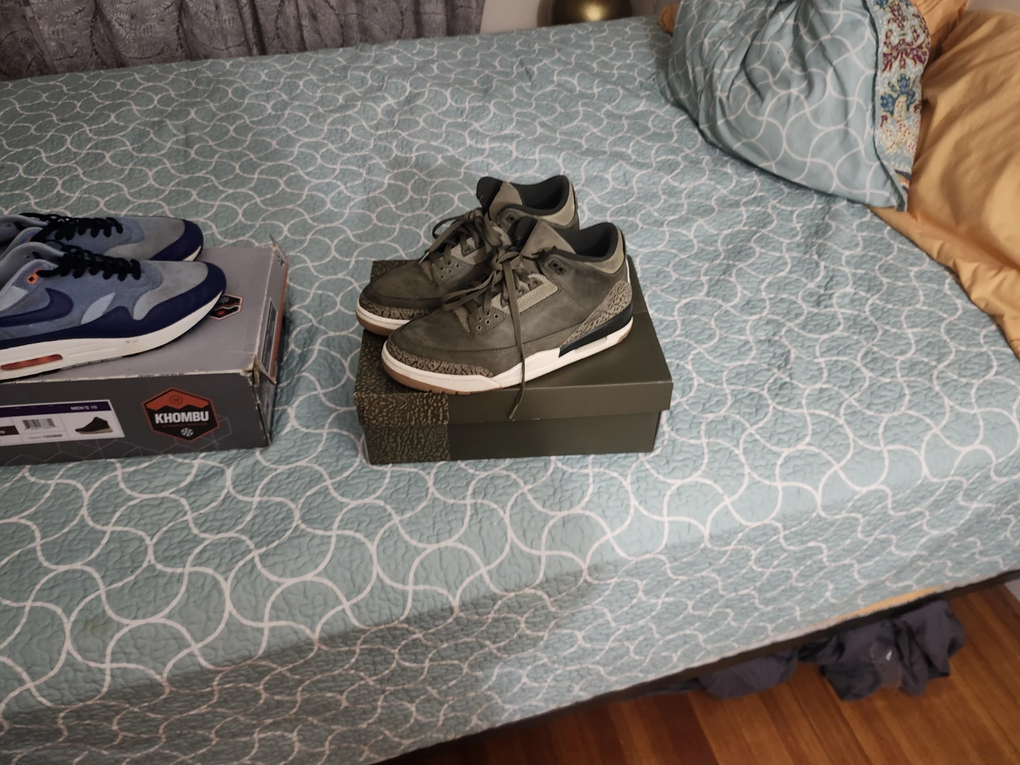 Jordan 3 Retro SE & Nike Air Max 1 - photo 3