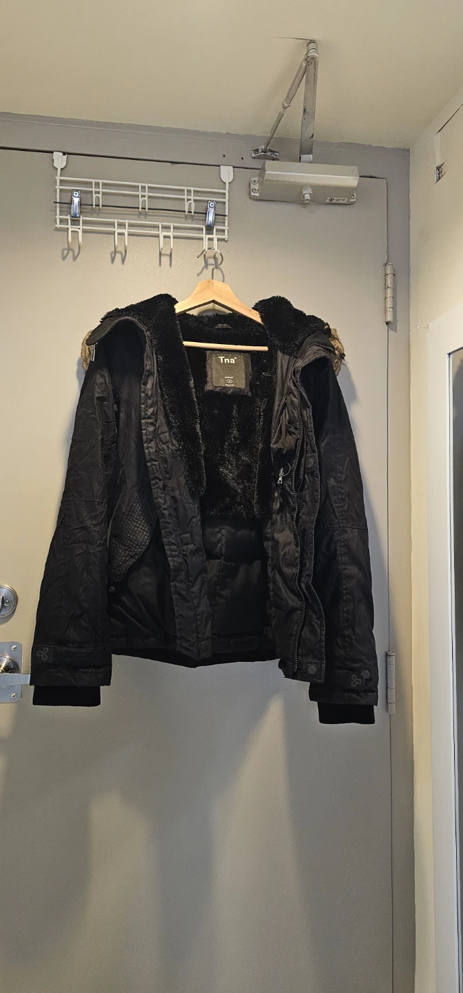 Tna Summit Black Winter Jacket Size M