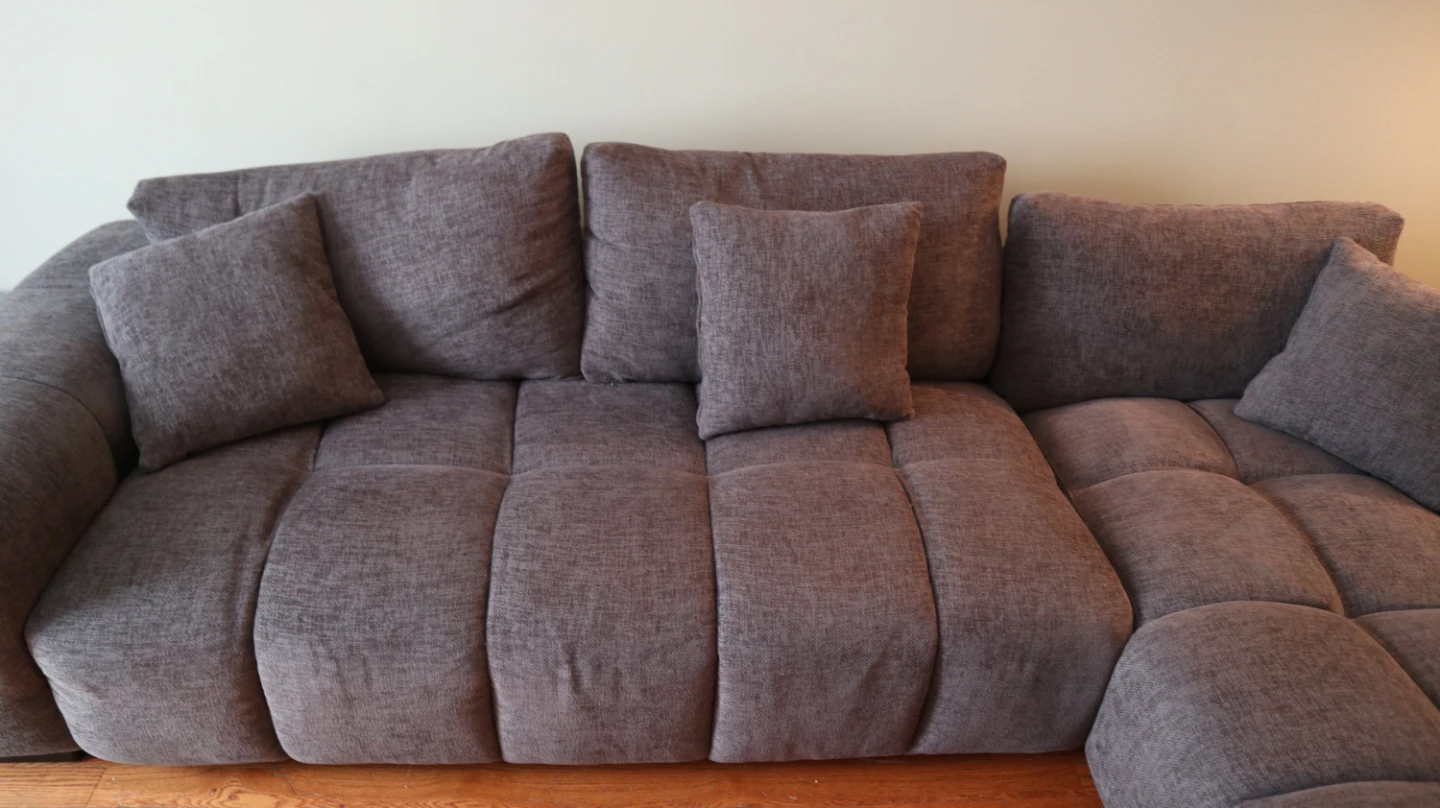 Sectional Sofa 7 seat like New ! - photo 2