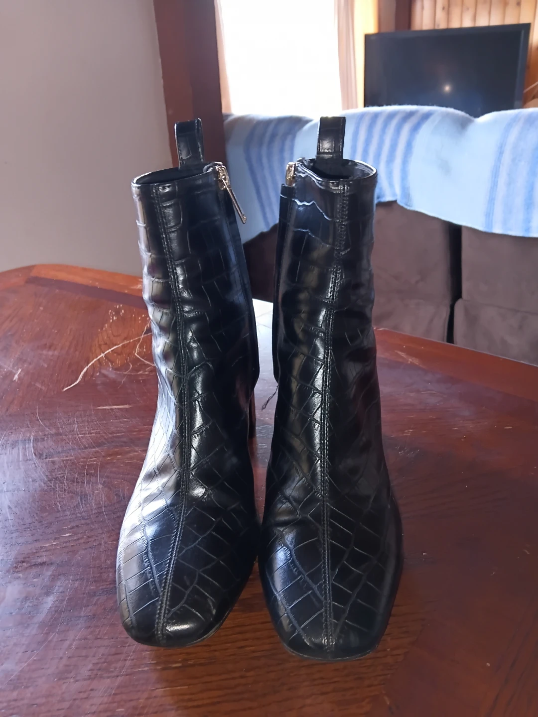Women's size 7 Ankle Boots - photo 2