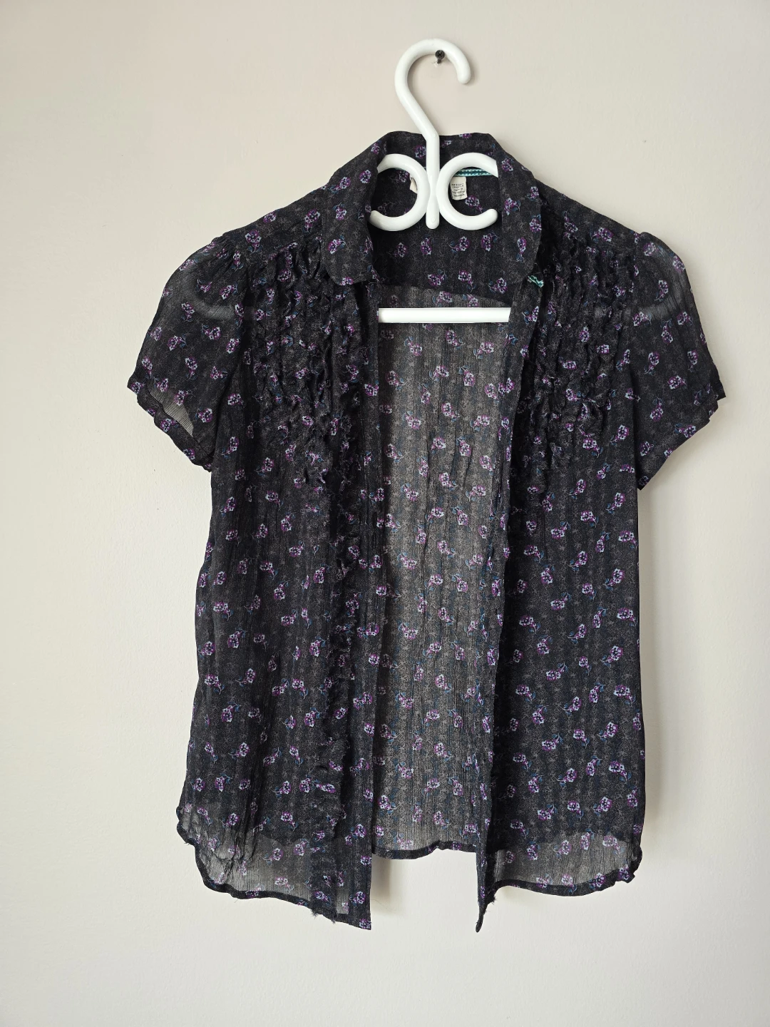 Sheer floral short sleeve blouse
