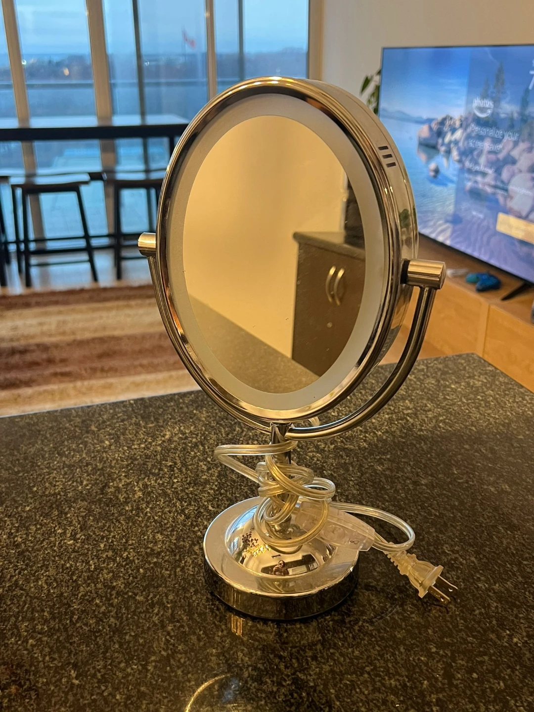 Lighted Vanity Mirror with Rotating Double Sided Function
