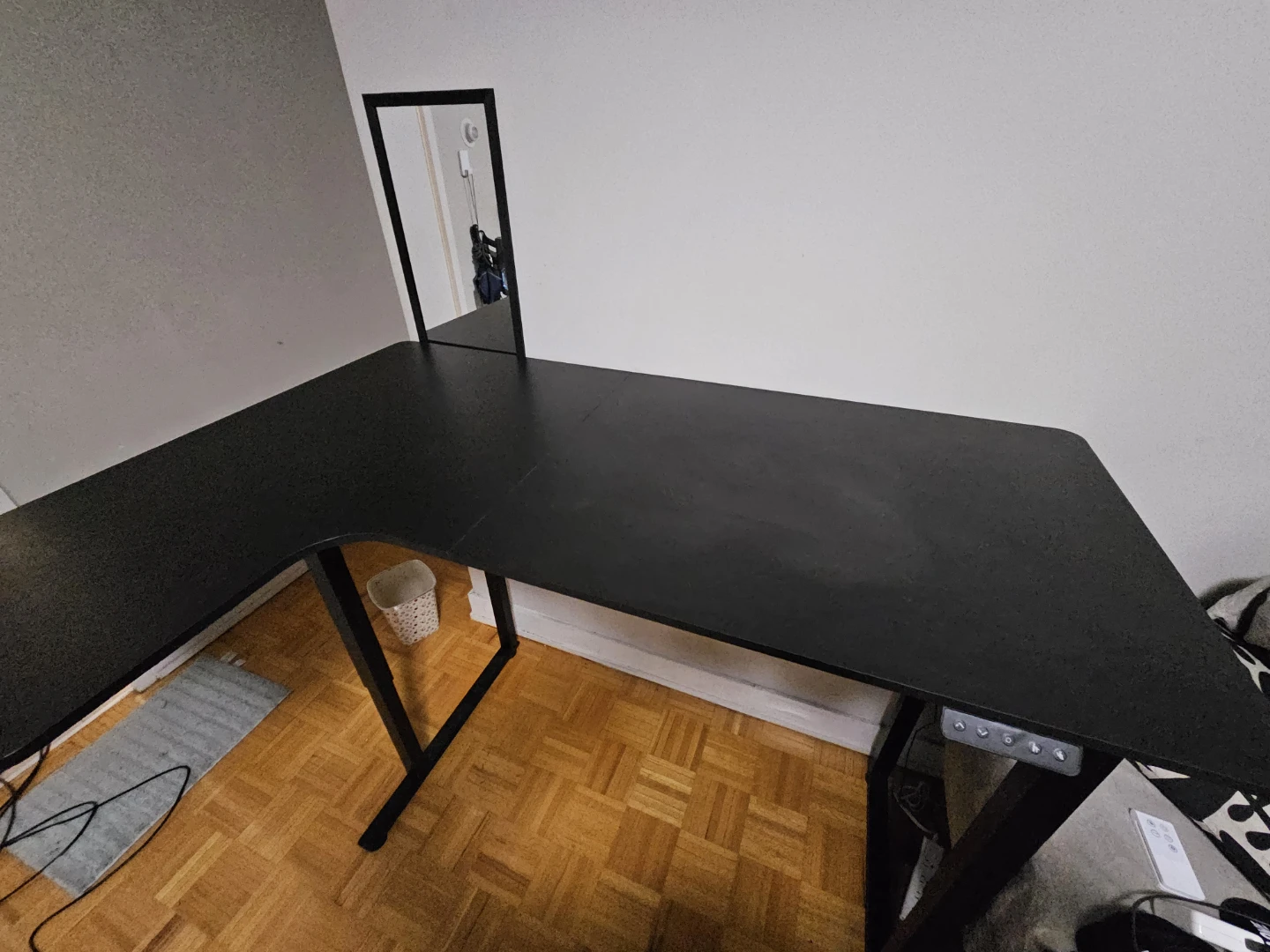 MotionGrey L-Shape Standing Desk