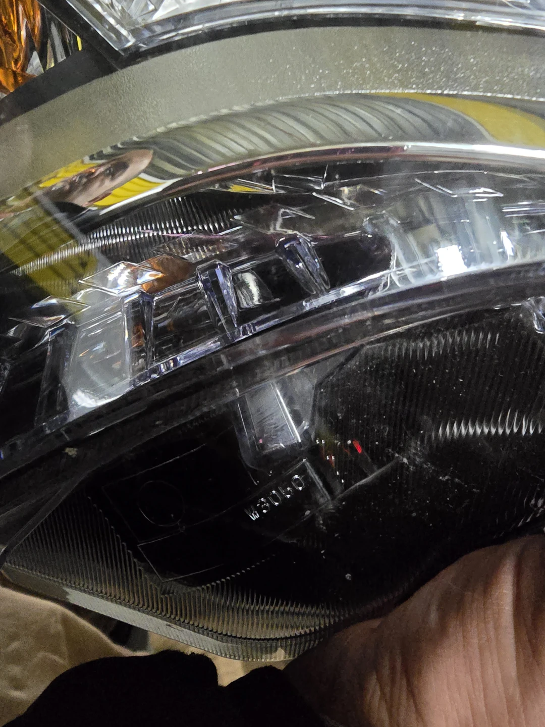 Toyota RAV4 Headlight rigth side - photo 2