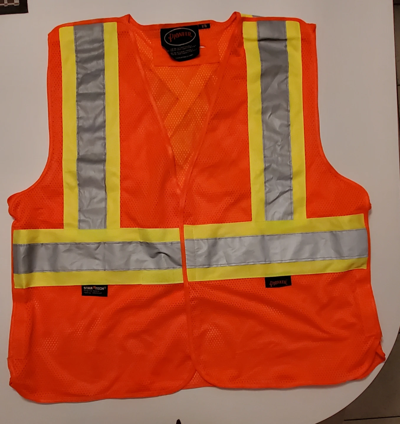 🥕Pioneer High-Visibility Safety Vest L/XL