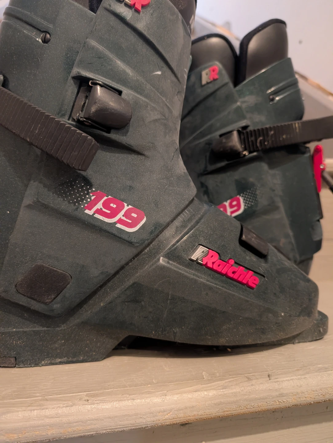 Raichle 199 Ski Boots - photo 3