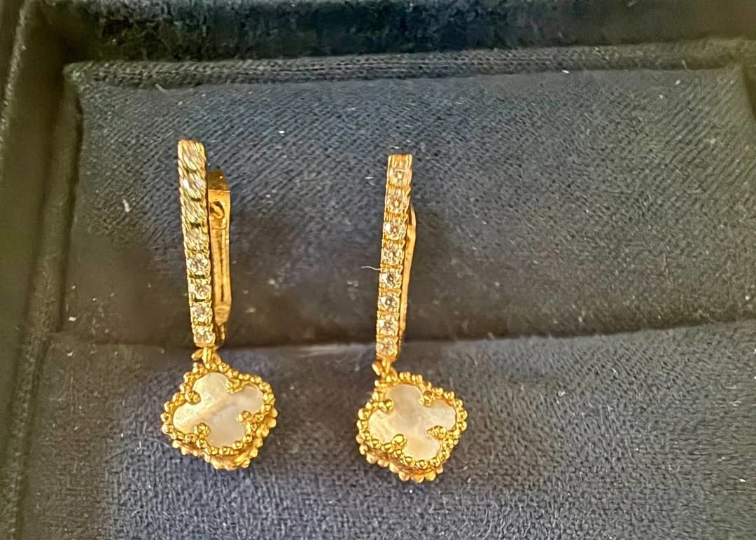 Gold Clover Earrings with Diamonds and Mother of Pearl - photo 2