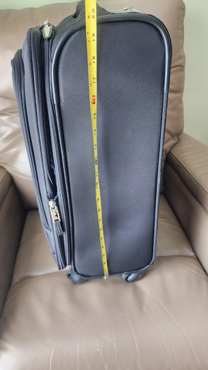 Atlantic 20-inch Rolling Carry-On Suitcase - photo 2