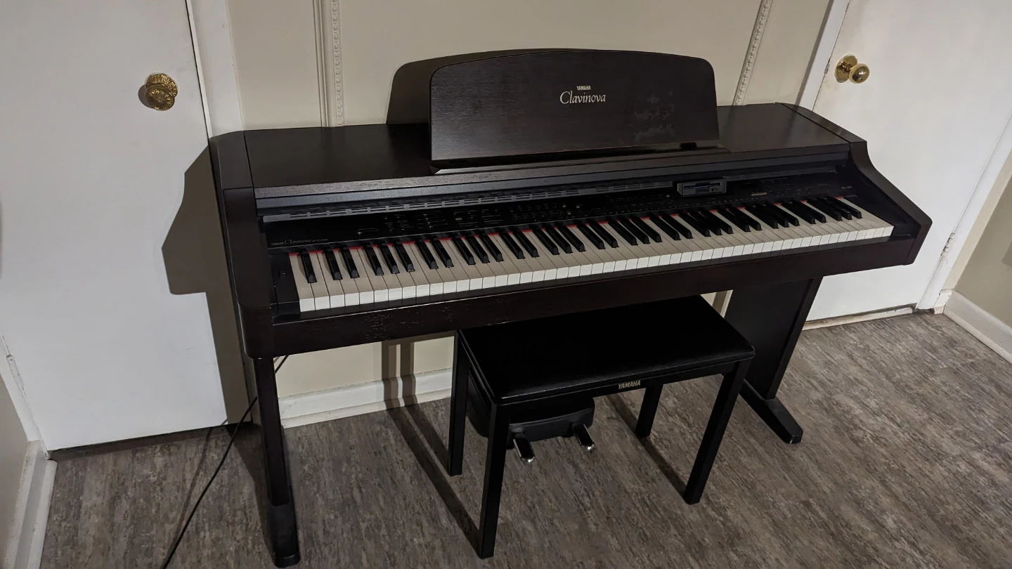 Yamaha Clavinova CVP-83S Digital Piano