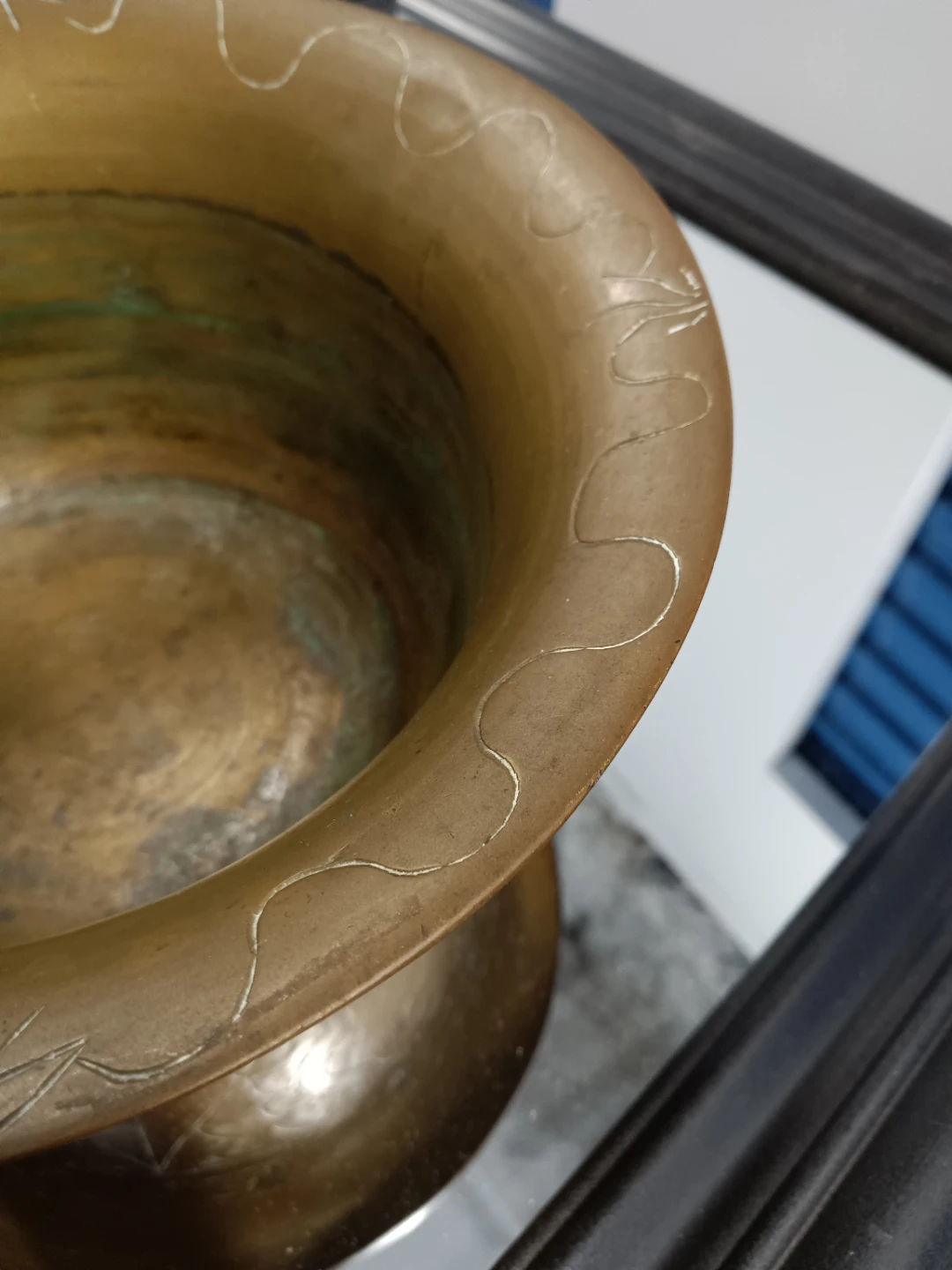 Vintage Brass Bowl with Dragon Engravings VERY HEAVY. - photo 5