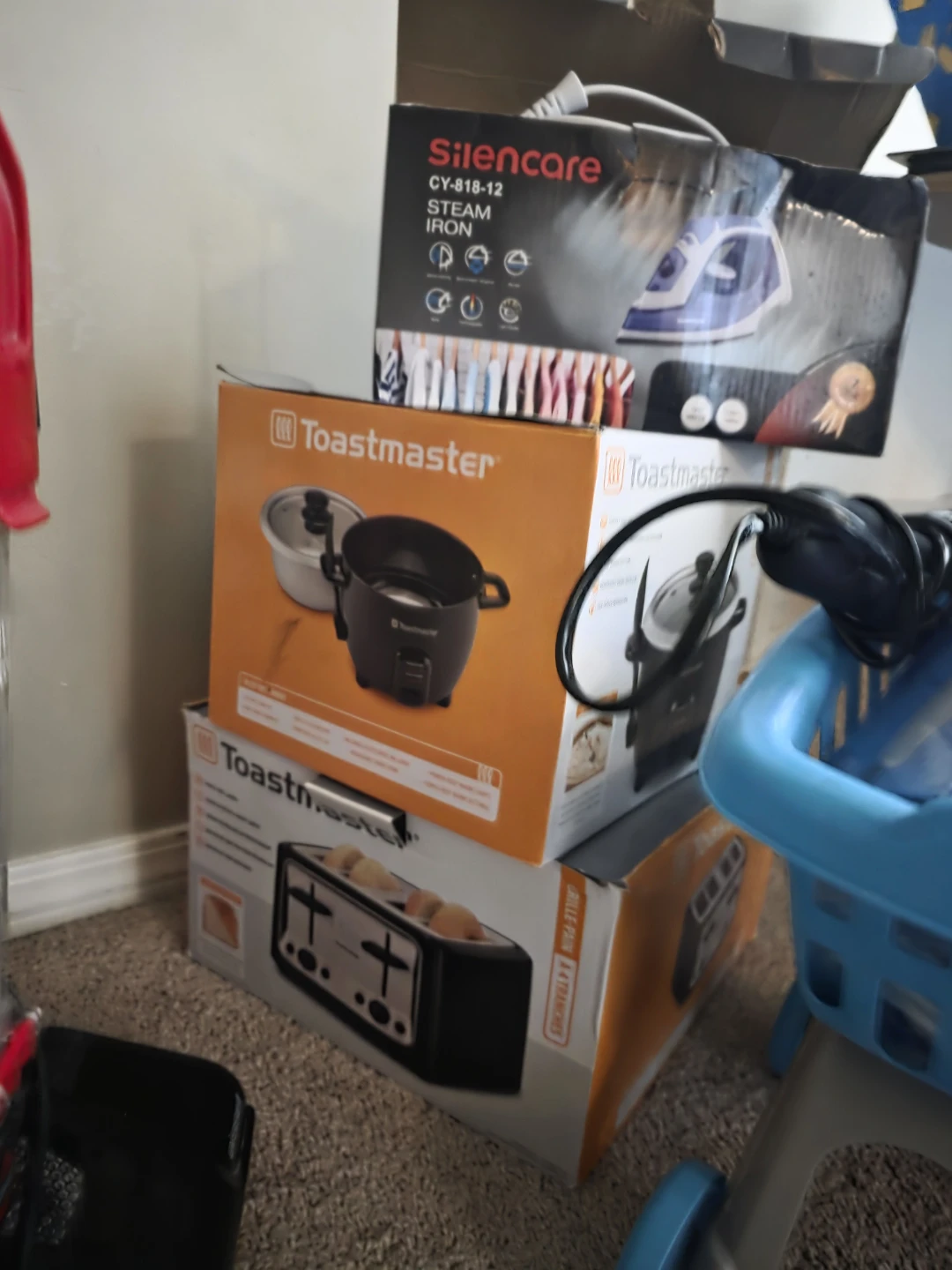 Silencare CY-818-12 Steam Iron & Toastmaster Toaster