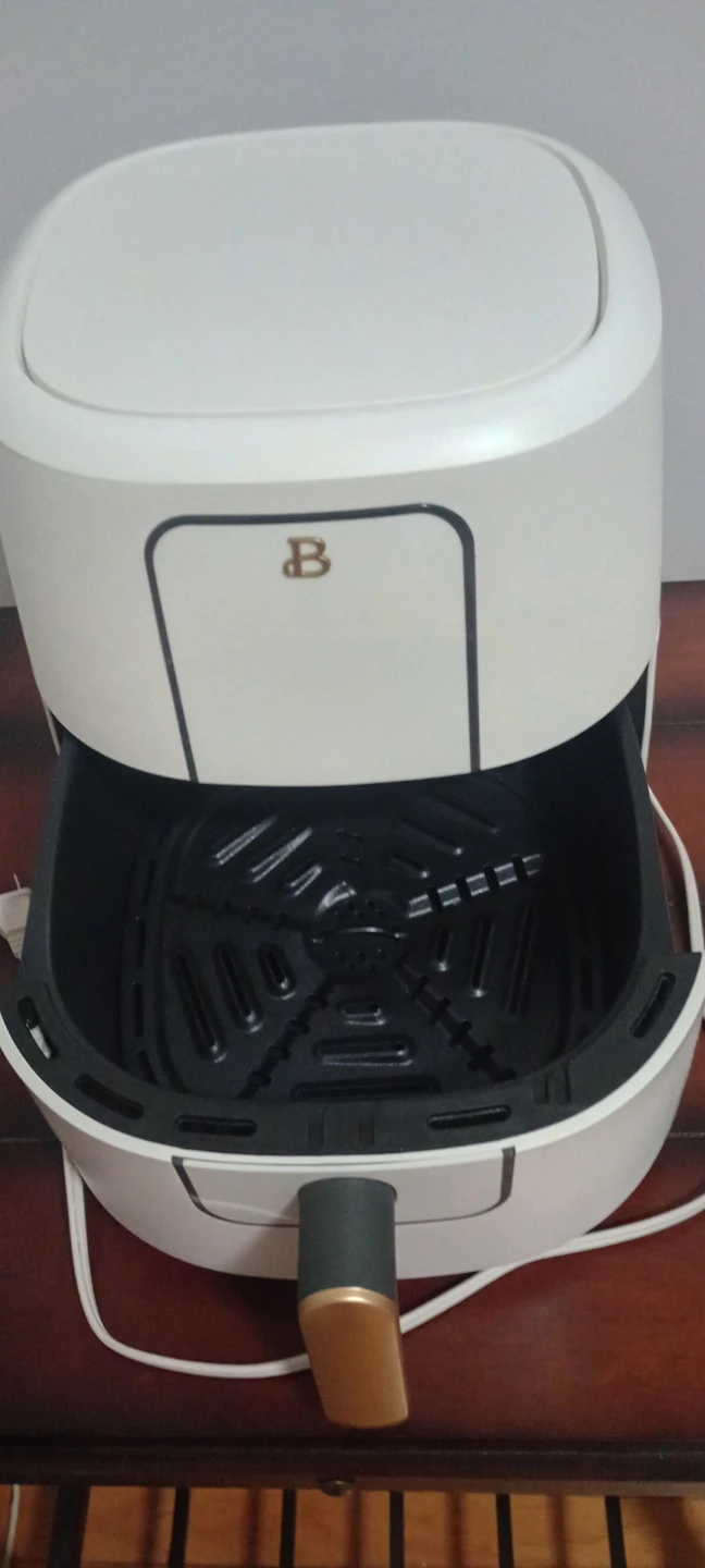 White Air Fryer - photo 3