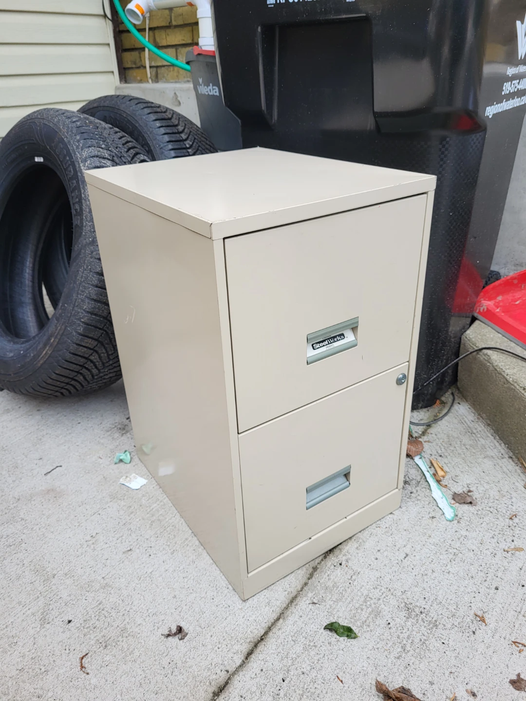 Filing Cabinet with Hanging Folders