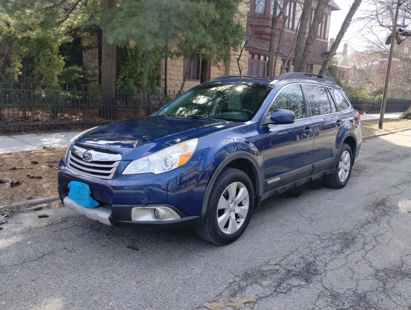 2010 Subaru outback - photo 2