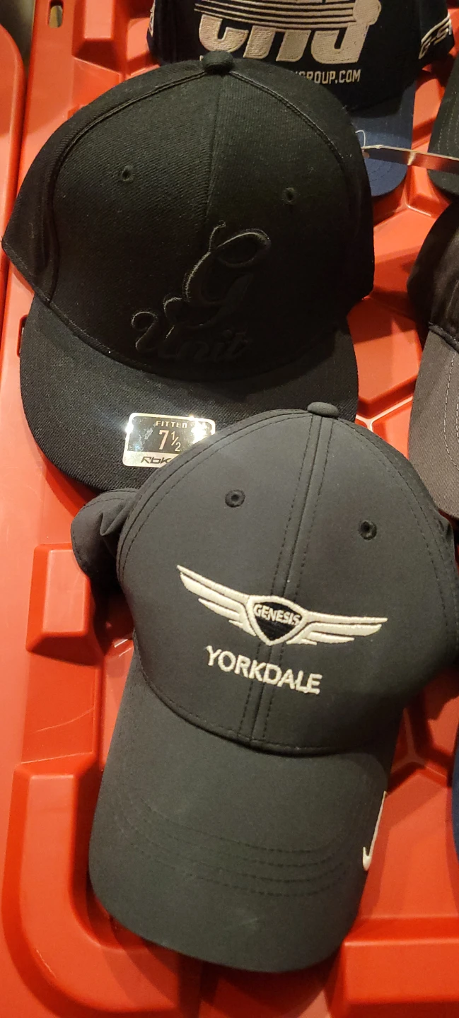 Assorted Baseball Caps - Mix of Brands all for 10$ - photo 3