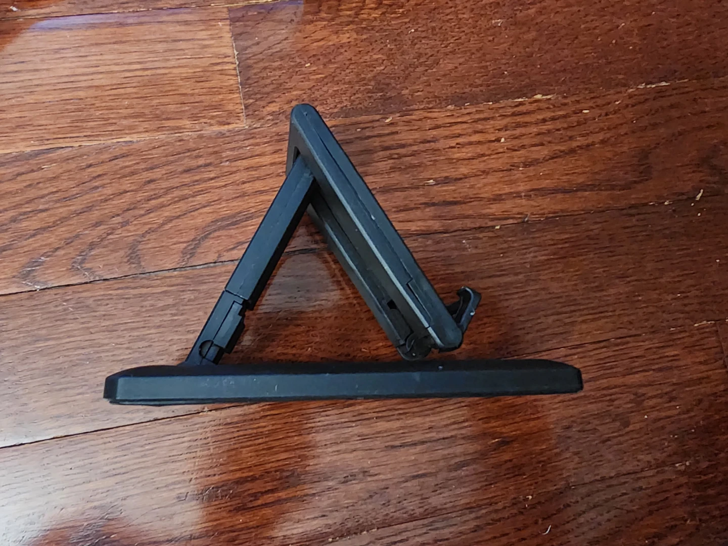 Phone holder - photo 3