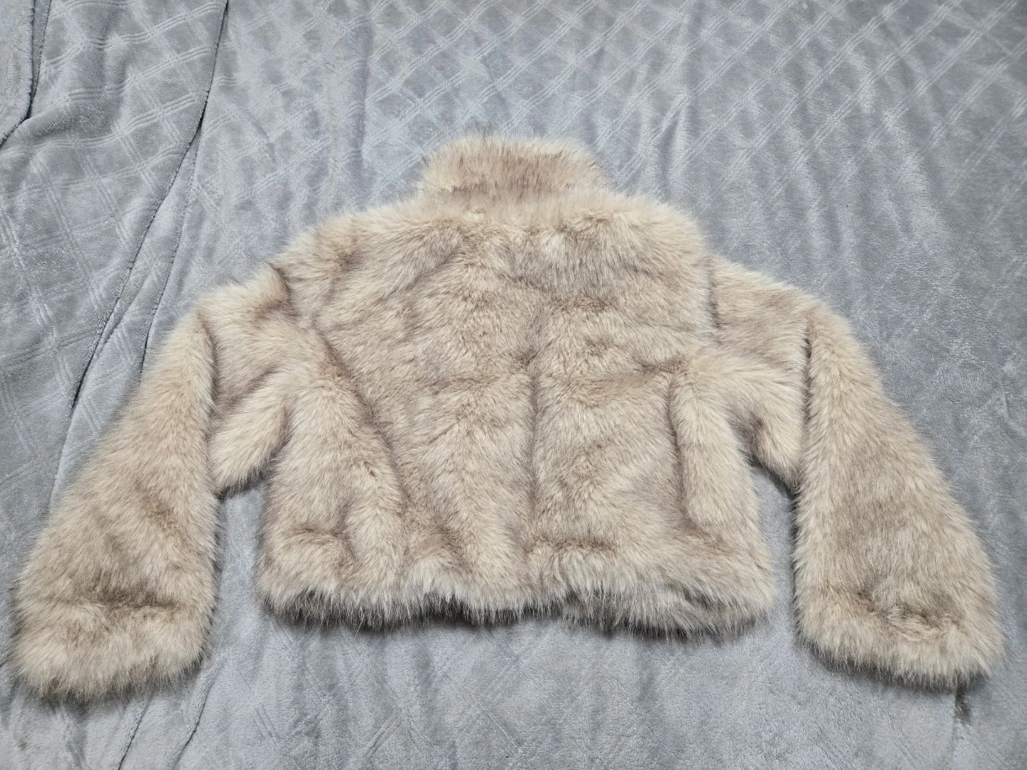 DIVIDED by H&M Faux Fur Jacket - Size S - photo 2