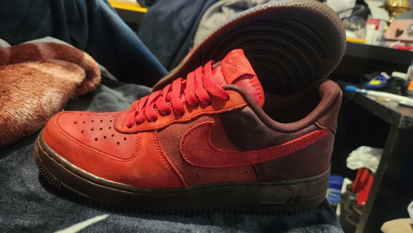 Nike Air Force 1 Red Sneakers