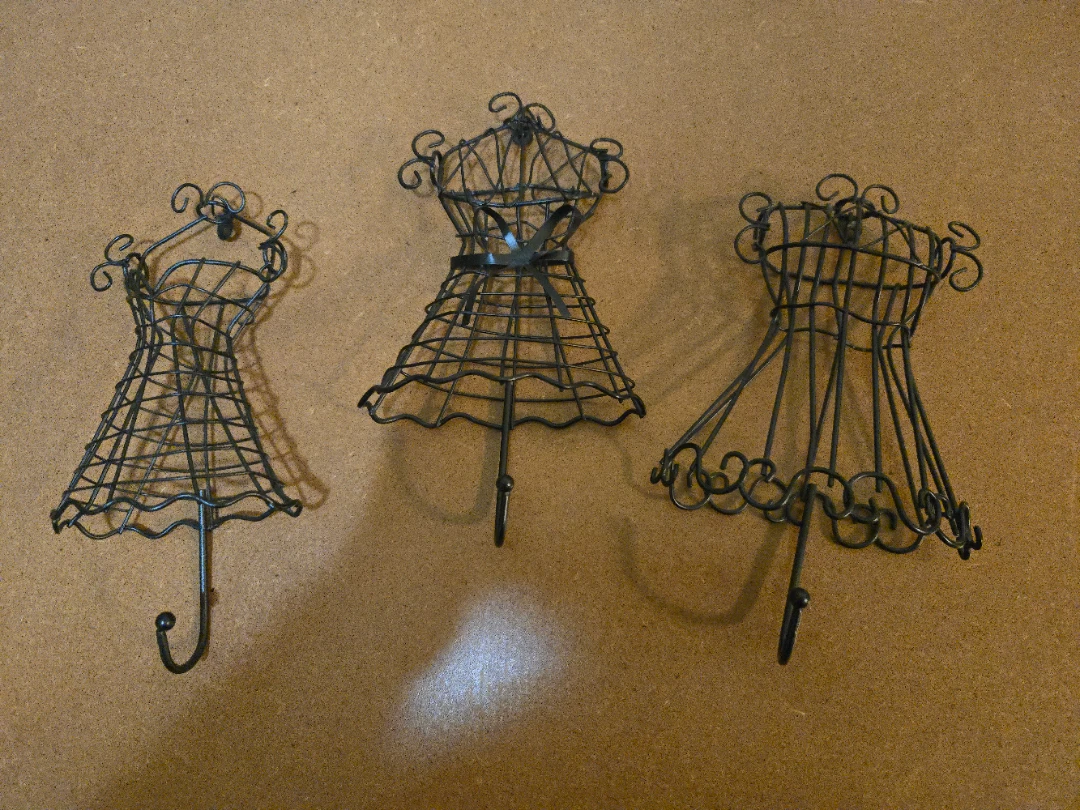 Set of 3 Wire Mannequin Dress Hooks