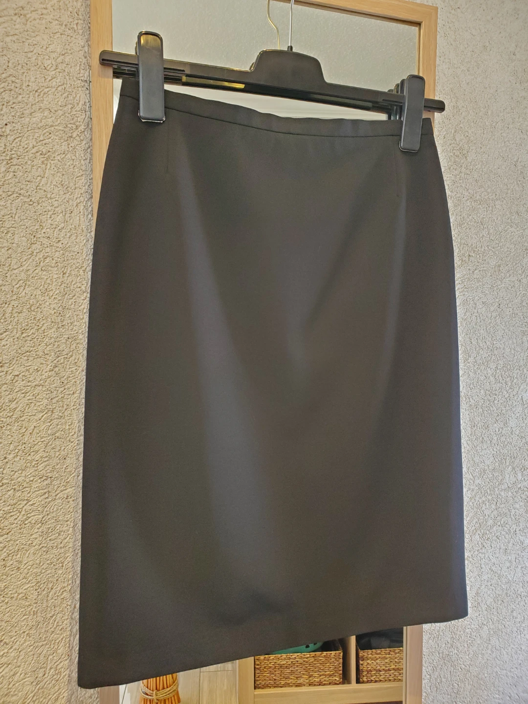 Wolford Black Wool Mix Pencil Skirt Size EU 36,US 4/6 or S/M - photo 2