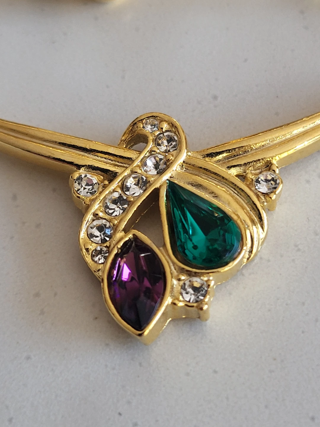 Gold Tone Necklace, Bracelet, and Earrings Set with Rhinestones - photo 2