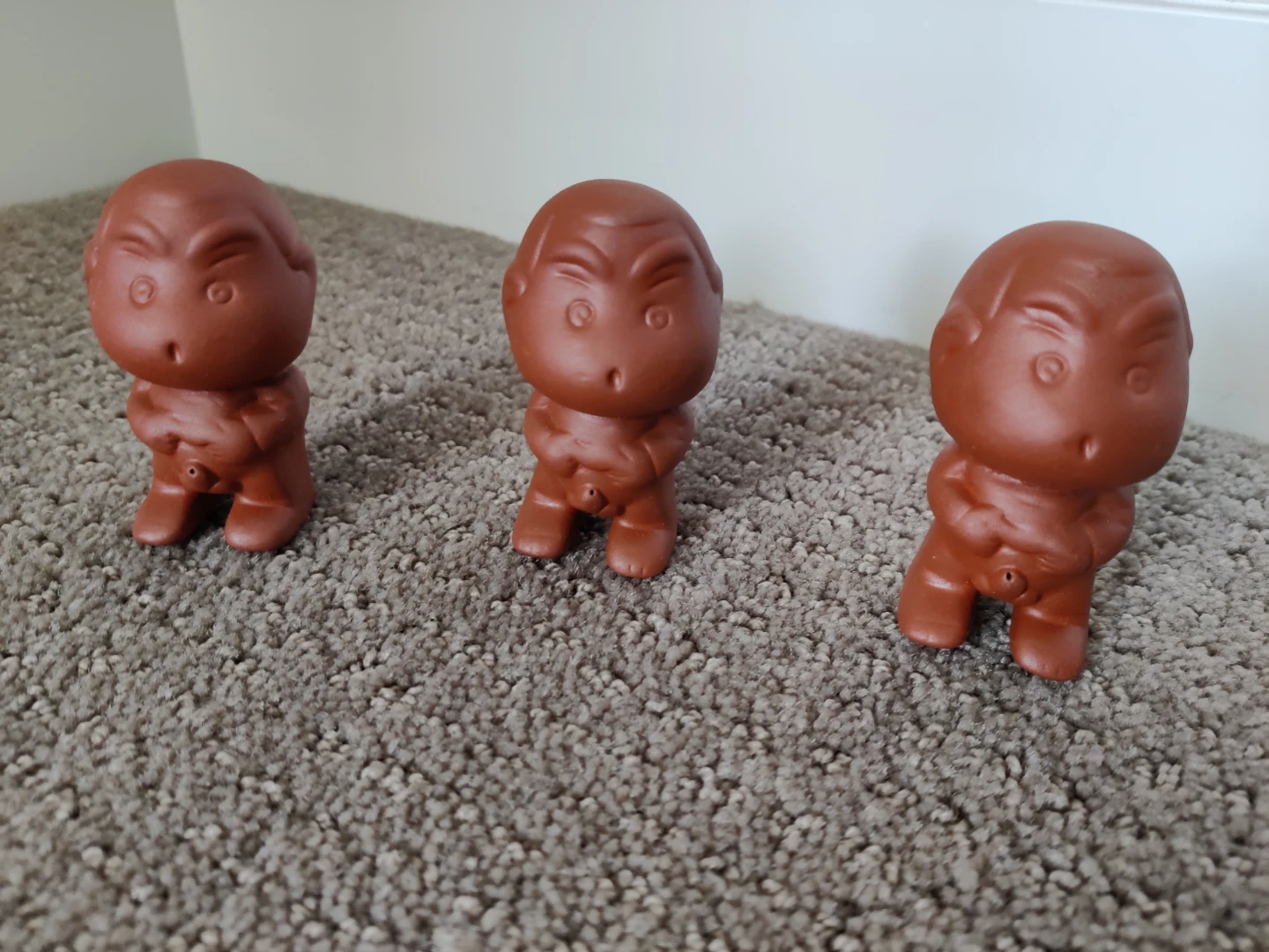 Clay Tea Set Pee Boy Thumb Doll Cute Tea Pet Figurine (Set of 3) - photo 2