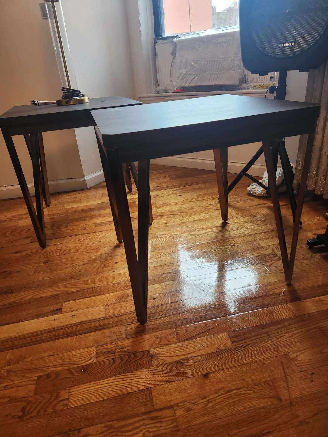 Set of 2 Dark Wood Accent Side Tables - photo 2
