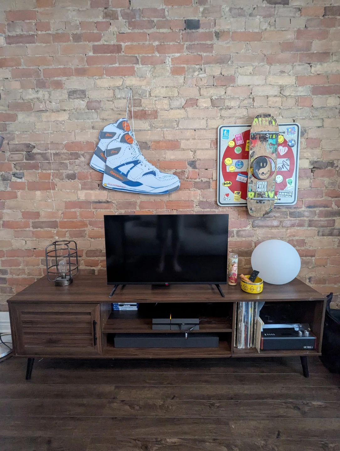Dark Wood Entertainment Unit - photo 2