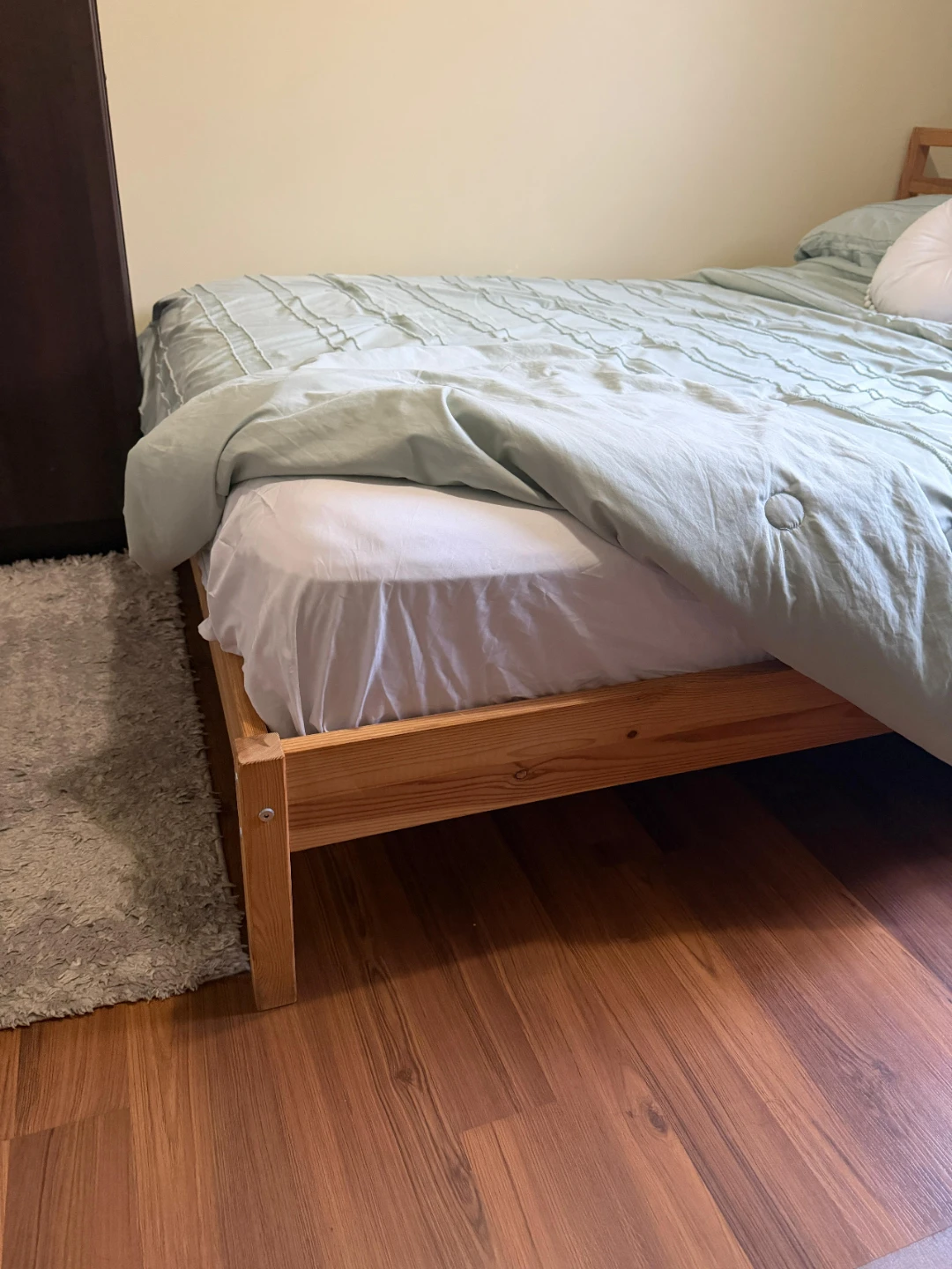 Bedroom Set: Queen Bed Frame, Mattress & Nightstand - photo 4
