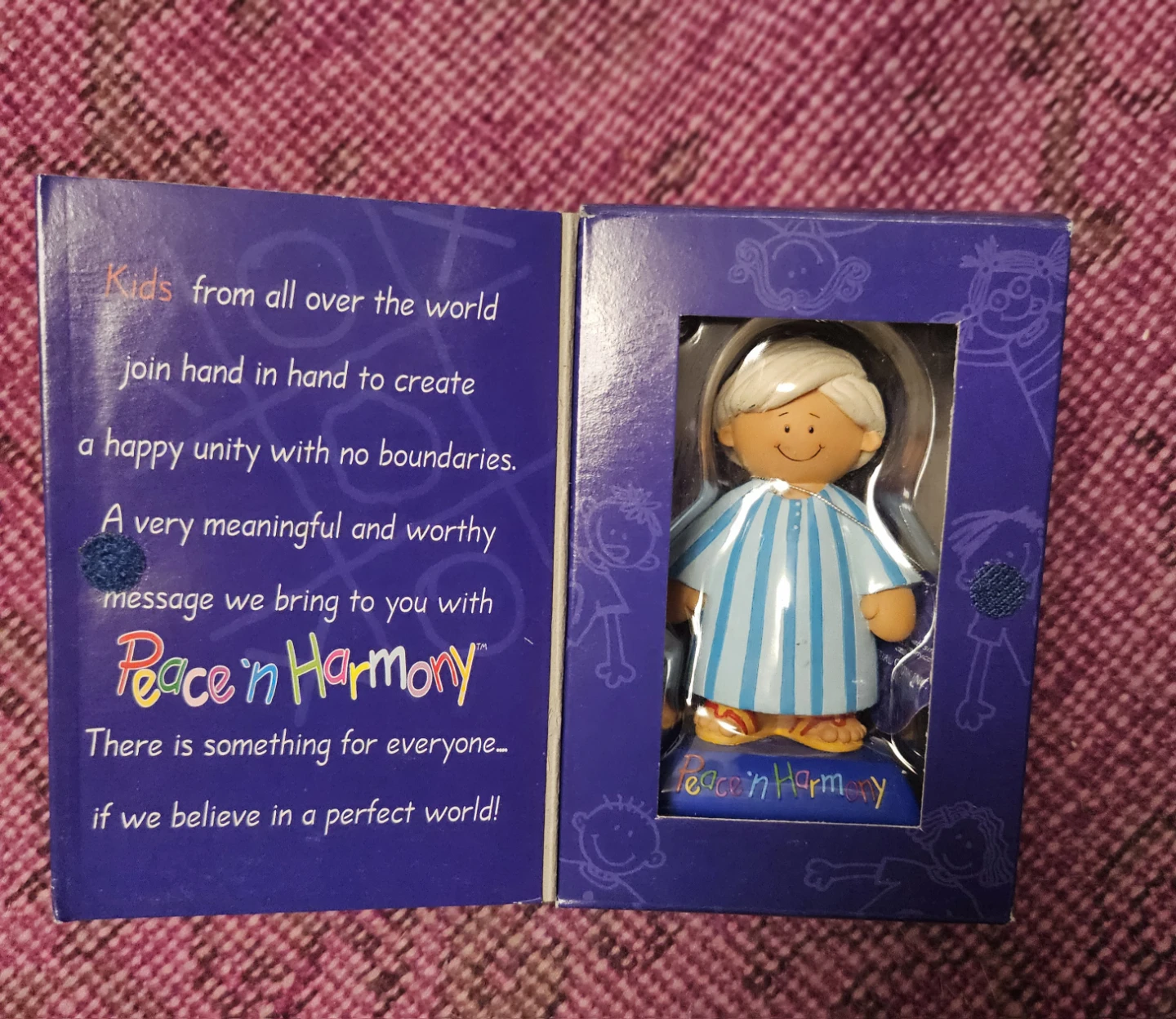 South Asian Boy -Peace 'n Harmony Figurine - photo 3