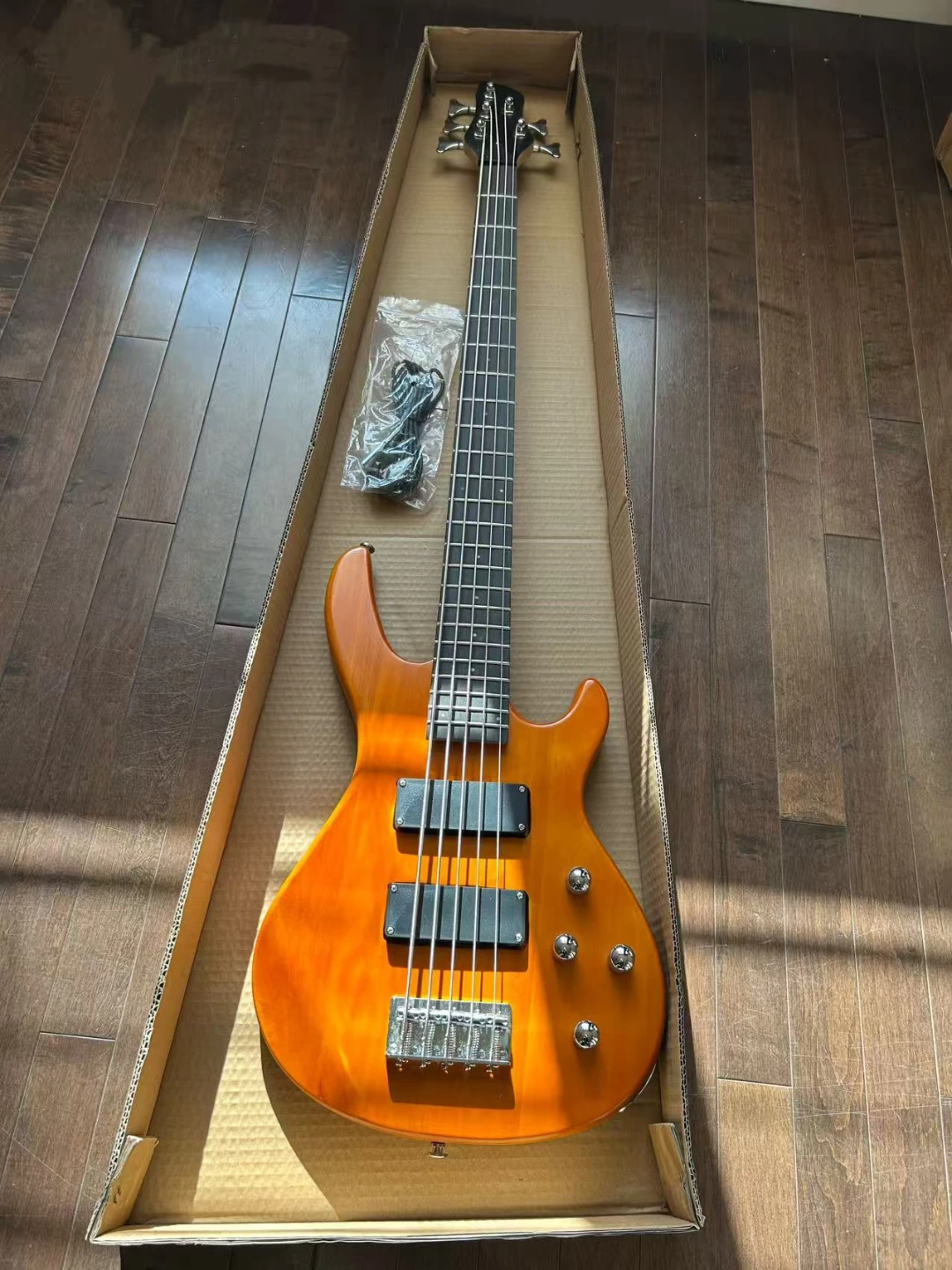 5-String Bass Guitar - Orange