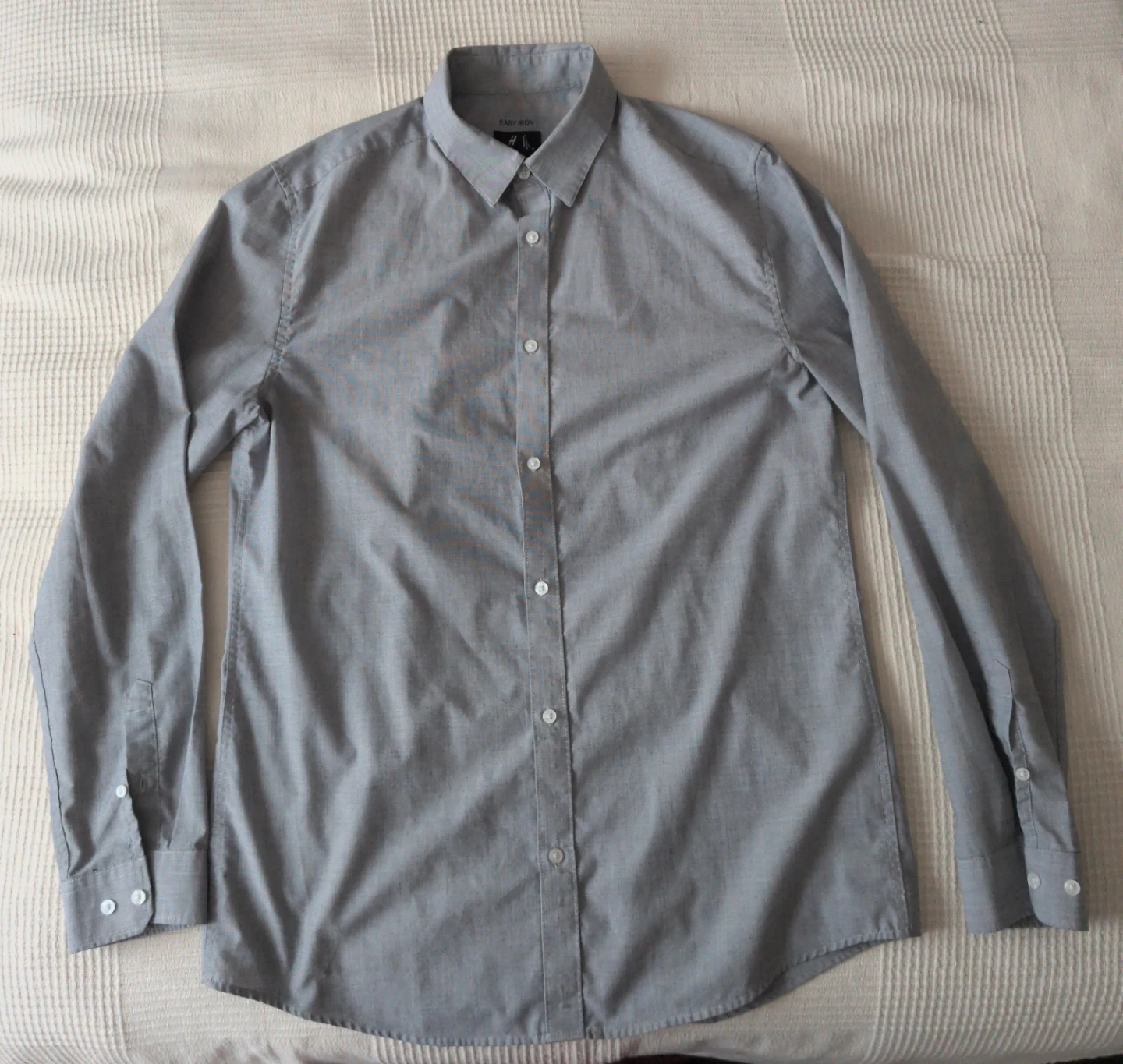 H&M Men's Grey Slim Fit Easy Iron Button-Up Shirt - Size Medium