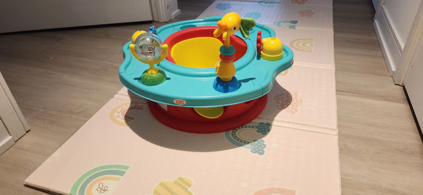 Clothes bundle and Baby floor/booster seat - photo 4