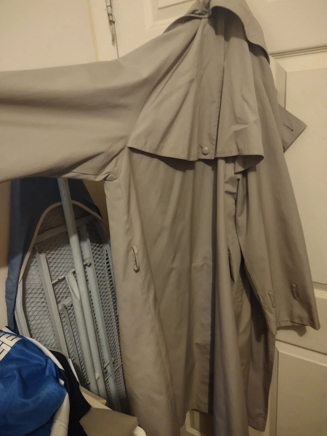 Cream Trenchcoat - photo 2