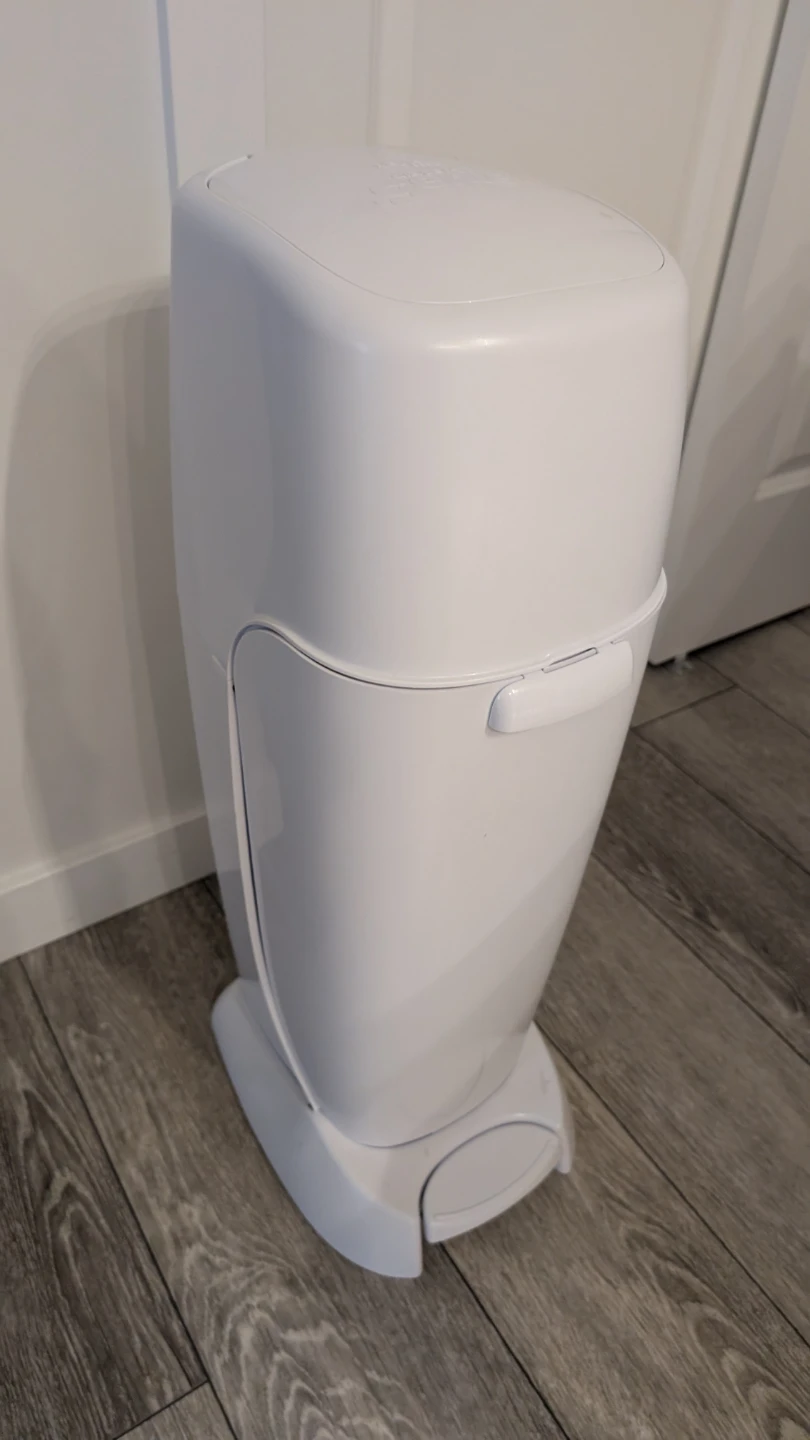 White Diaper genie