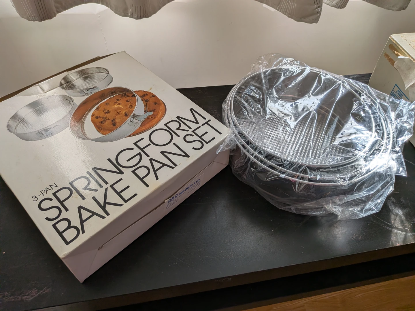 New 3-Pan Springform Bake Pan Set