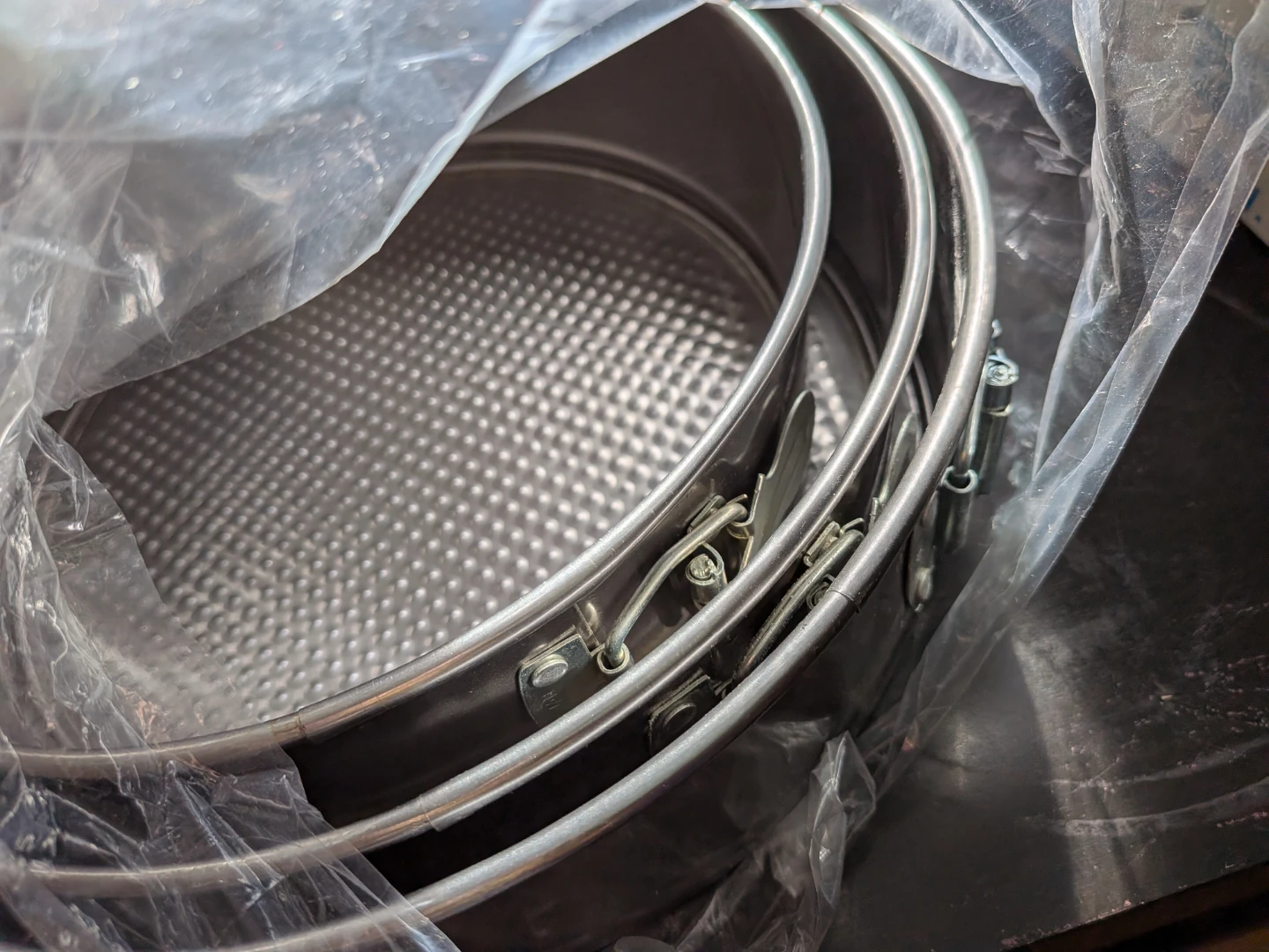 New 3-Pan Springform Bake Pan Set - photo 2