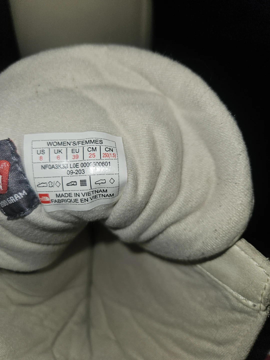 The North Face Women's Winter Boots Size 8 - photo 2