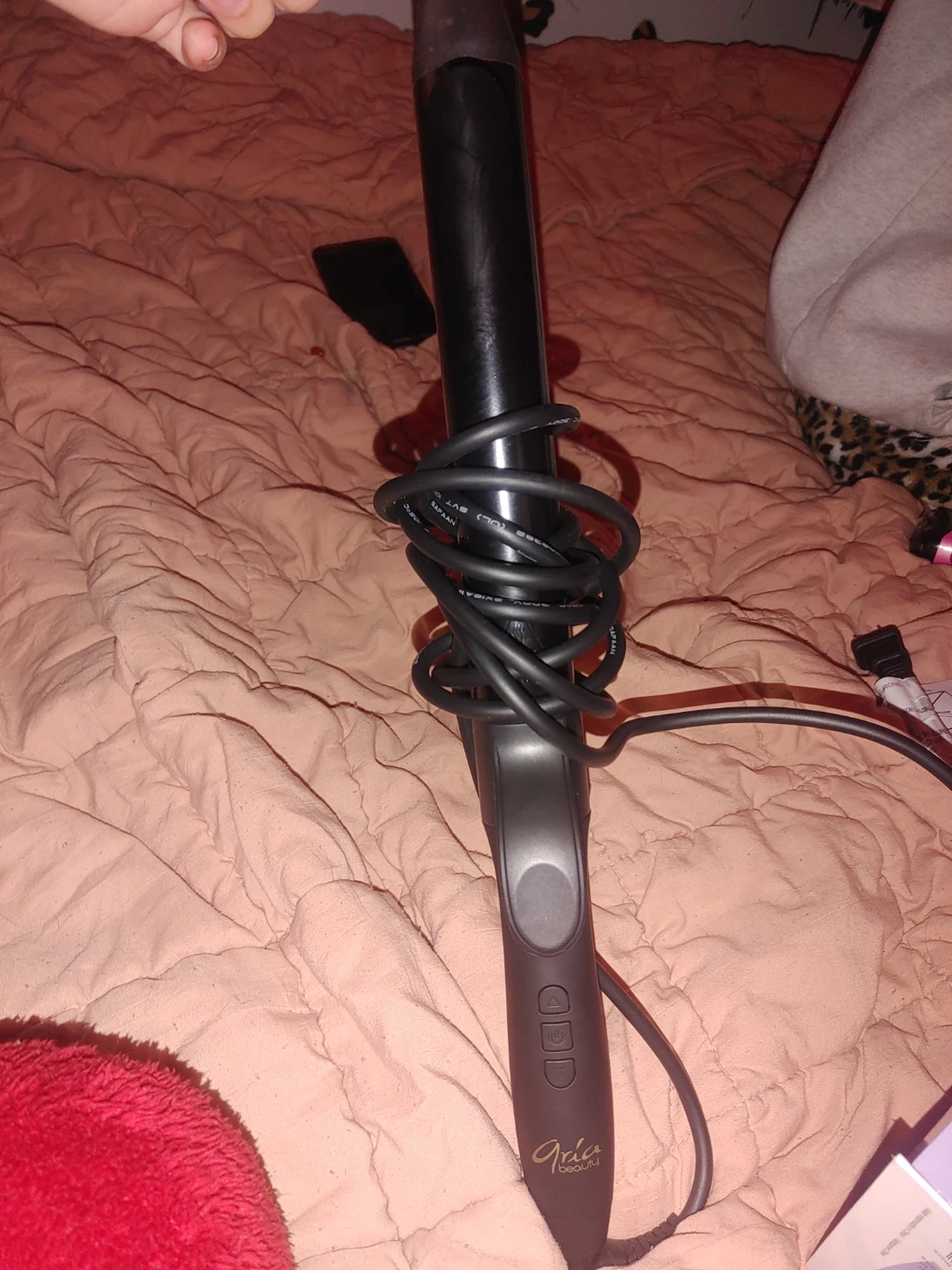 Aria Beauty Professional 1.25" Ceramic Curling Iron - photo 2