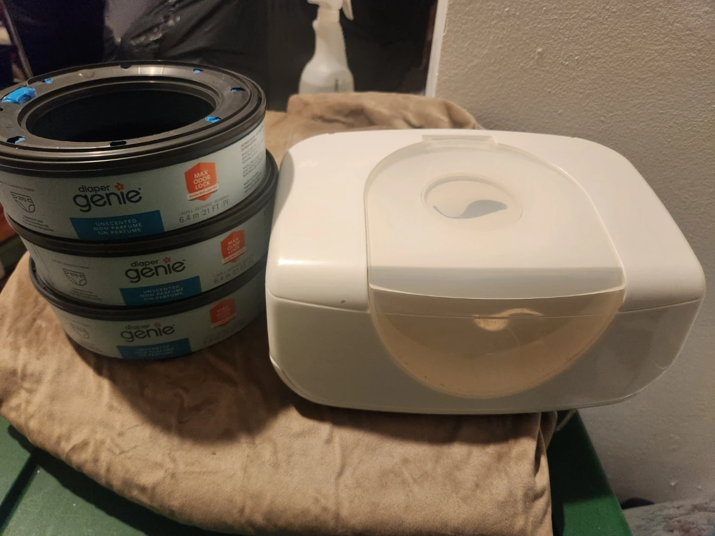 Diaper Genie Unscented Refills & wipes warmer - photo 2