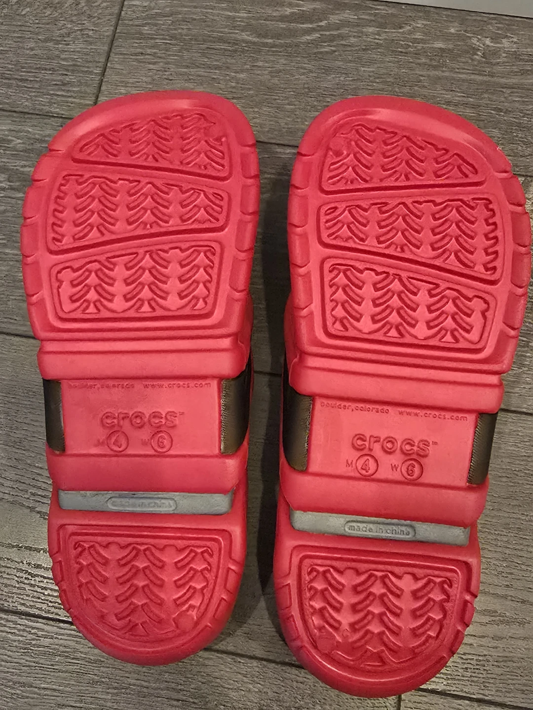 Crocs Unisex Flip Flops - Red/Grey - M4/W6 - photo 2