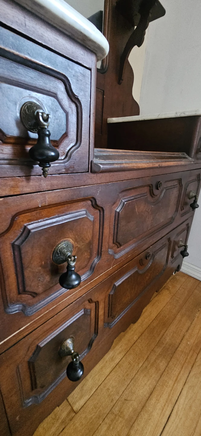 Antique Wooden Dresser with Mirror - photo 3