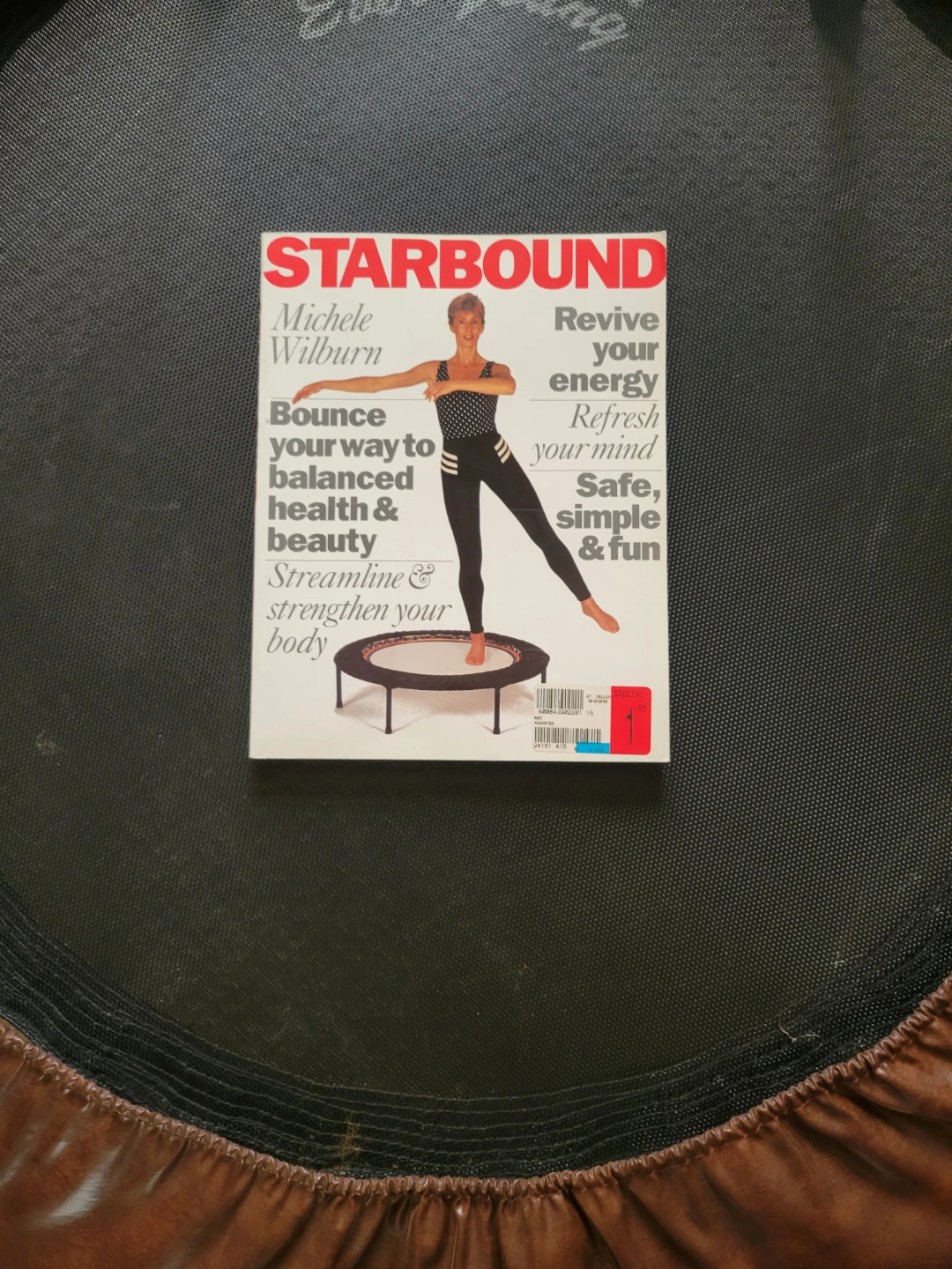 Rebounder fitness trampoline with exercise book - photo 2
